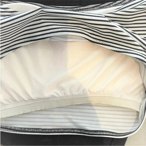 VICTORIA SECRET CAP SLEEVE OFF THE SHOULDER B&W STRIPE CROP BIKINI TOP XSMALL - Picture 5 of 13